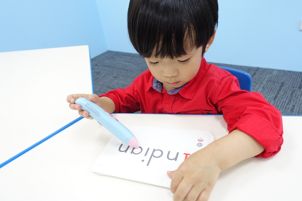 KUMON - KUMON 英文字母卡-點讀版(附CD、彩色英文字母一覽表)