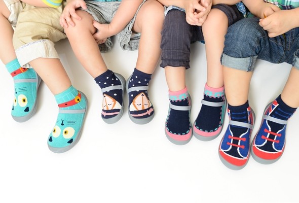 台灣設計製造Feebee's襪鞋