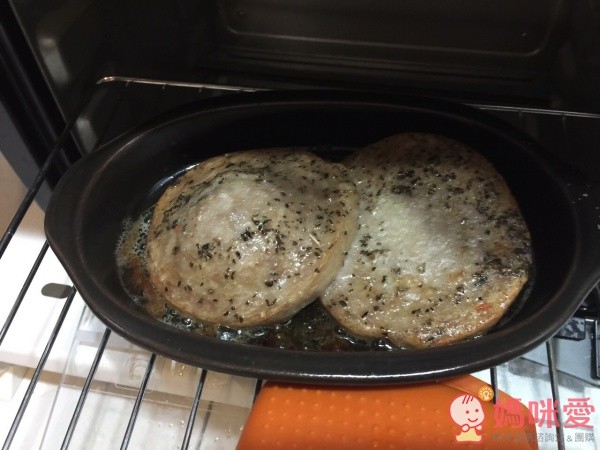 打開烤箱，香噴噴的味道撲鼻而來>///<