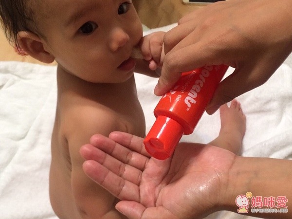 Little innoscents 按摩油" width=