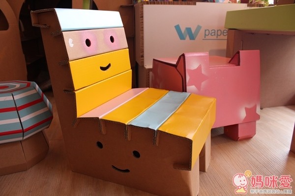 Korean Corner紙製奇趣麥莉桌椅