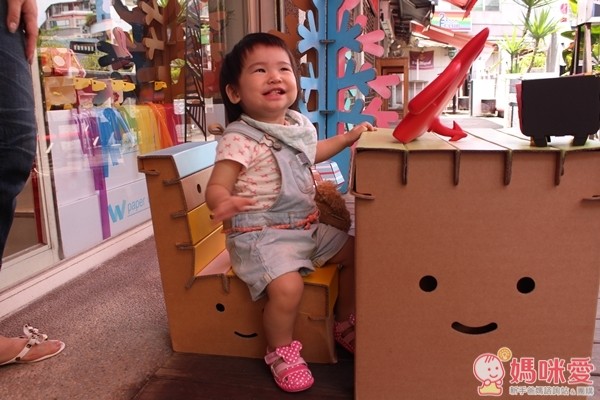 Korean Corner紙製家具