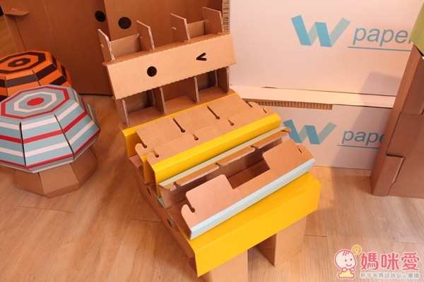 Korean Corner紙製奇趣麥莉桌椅