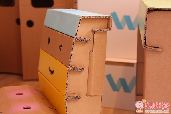 Korean Corner紙製奇趣麥莉桌椅