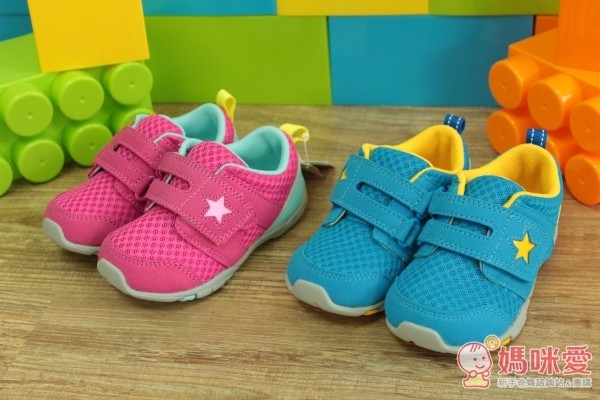 布布童鞋》2015 秋冬新色來報到!學步鞋 / 運動機能鞋 / 休閒鞋