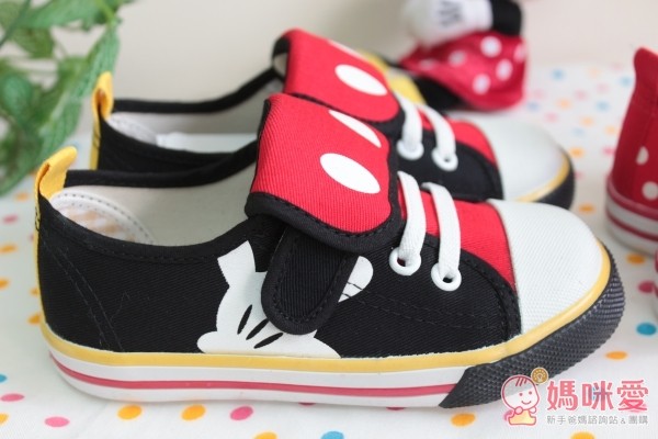 布布童鞋》2015 秋冬新色來報到!學步鞋 / 運動機能鞋 / 休閒鞋