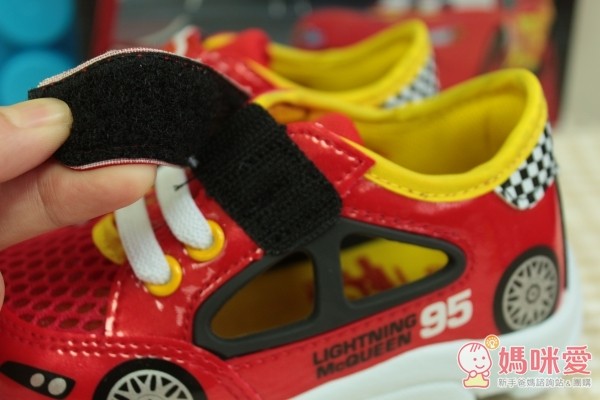 布布童鞋》2015 秋冬新色來報到!學步鞋 / 運動機能鞋 / 休閒鞋