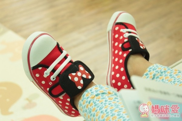 布布童鞋》2015 秋冬新色來報到!學步鞋 / 運動機能鞋 / 休閒鞋