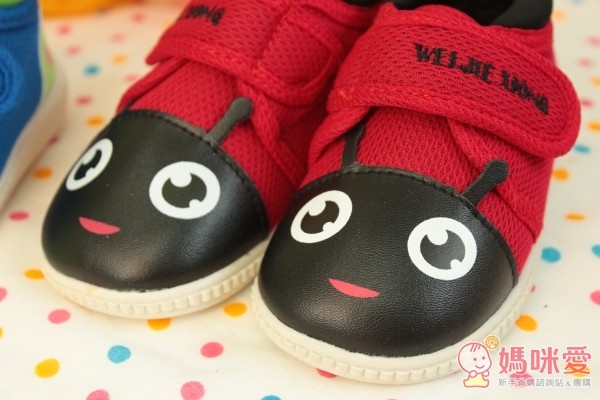 布布童鞋》2015 秋冬新色來報到！學步鞋 / 運動機能鞋 / 休閒鞋