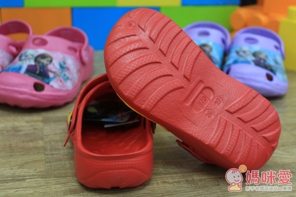 布布童鞋》2015 秋冬新色來報到!學步鞋 / 運動機能鞋 / 休閒鞋