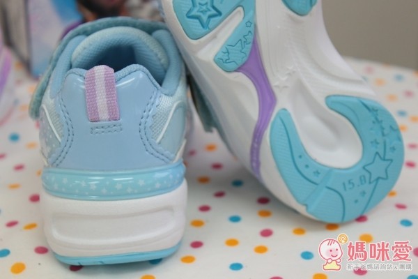 布布童鞋》2015 秋冬新色來報到!學步鞋 / 運動機能鞋 / 休閒鞋