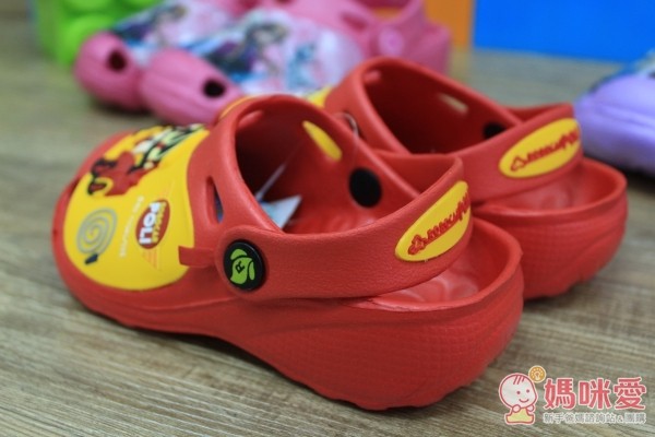 布布童鞋》2015 秋冬新色來報到!學步鞋 / 運動機能鞋 / 休閒鞋