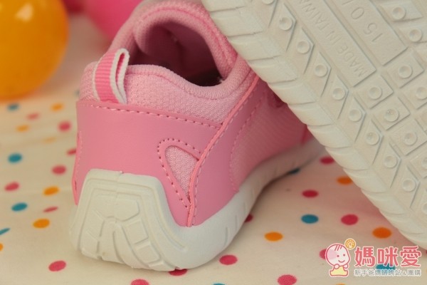 布布童鞋》2015 秋冬新色來報到!學步鞋 / 運動機能鞋 / 休閒鞋