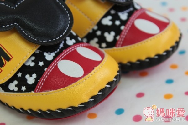 布布童鞋》2015 秋冬新色來報到!學步鞋 / 運動機能鞋 / 休閒鞋