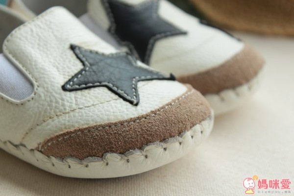 小藍羊的車工使用純手工縫線