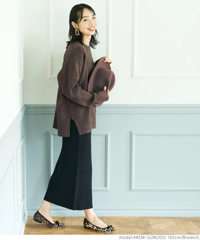 日本 COCA - 百搭舒膚柔軟針織毛衣-圓領-深可可