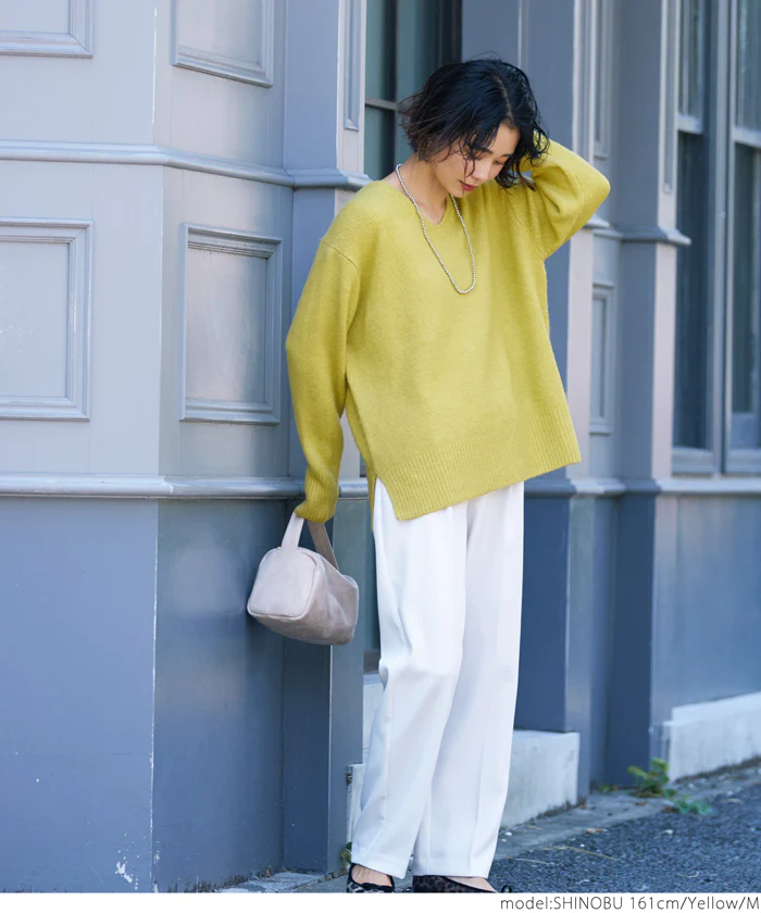 日本 COCA - 百搭舒膚柔軟針織毛衣-V領-淺黃綠