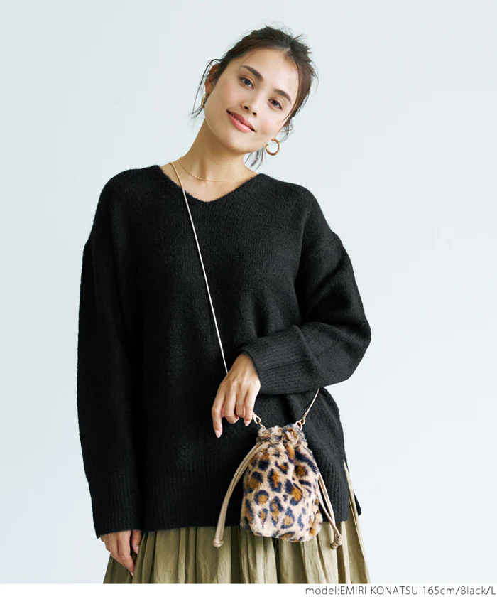 日本 COCA - 百搭舒膚柔軟針織毛衣-V領-淺黃綠