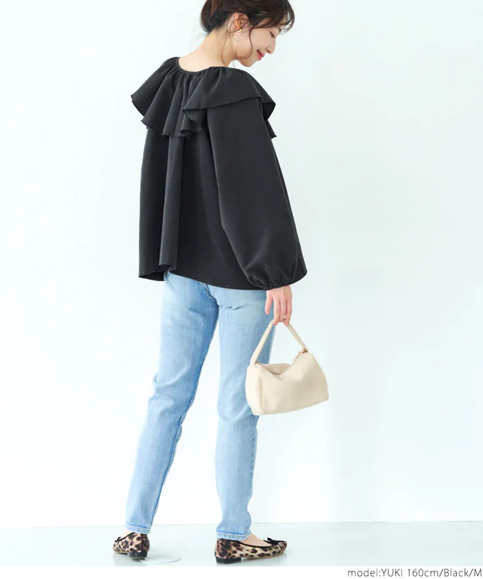 日本 COCA - 甜美荷葉綁帶泡泡袖上衣-煙燻粉