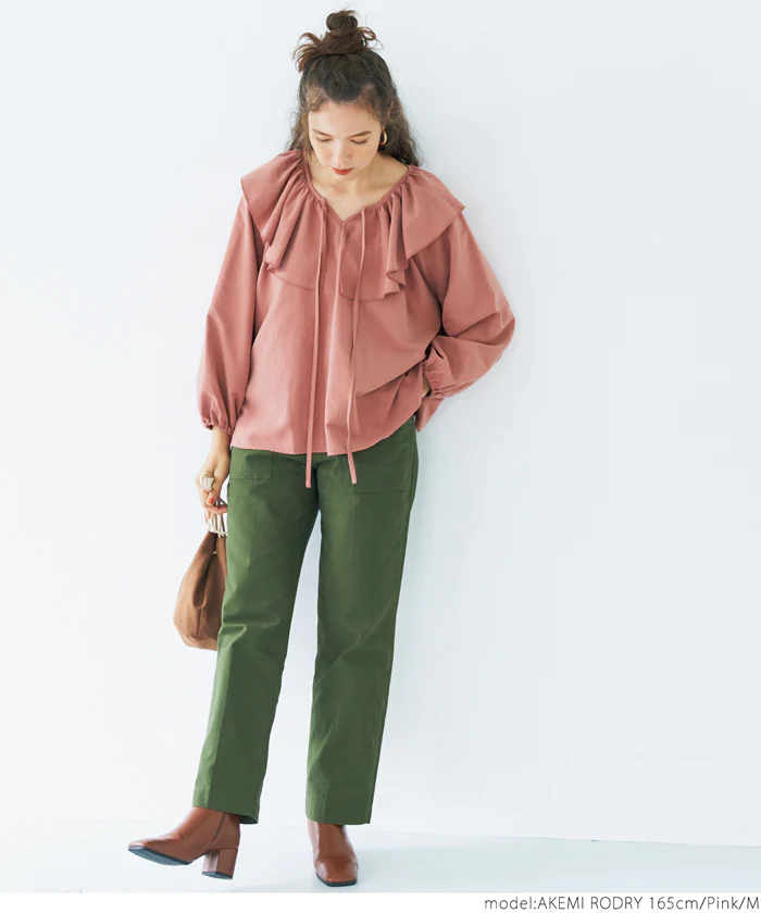 日本 COCA - 甜美荷葉綁帶泡泡袖上衣-煙燻粉