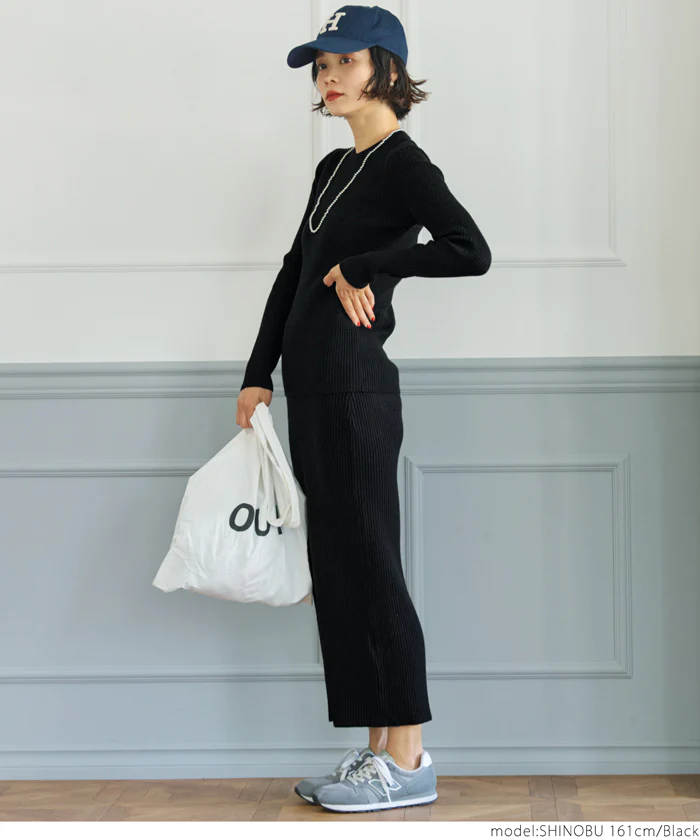 日本 COCA - 極上厚磅 彈性羅紋針織上衣-圓領-黑