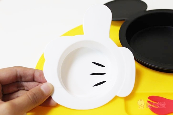 米奇也給孩子一個讚唷！