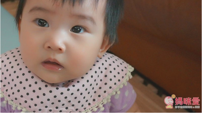 【日本 MARLMARL】 刺繡姓名 ❤寶寶的專屬禮物❤360度造型圍兜 / 圍兜禮盒組