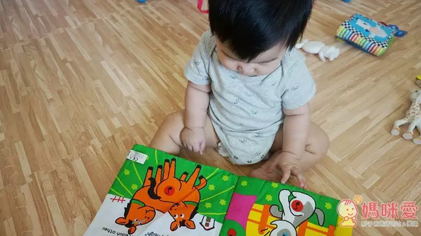 【​美國 K's Kids】幼兒布書/火車造型床圍組 ♫ 啟發小月齡寶寶多重感官(新品加入！)