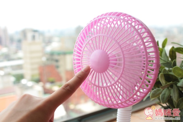 【預購】日本外出好物 ♥ 推車夾式電扇 / 迪士尼可乘用行李箱 