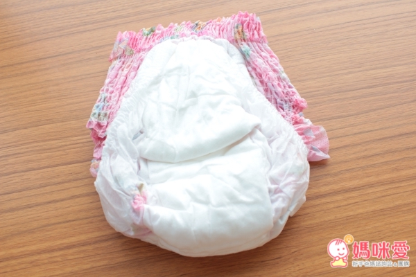 日本大王＆美國Nuby 拋棄式游泳尿布，寶寶游泳必備！