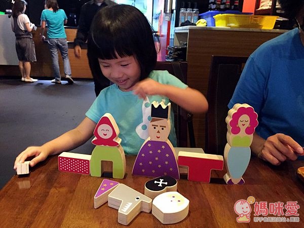 俄羅斯 Shusha Toys 》精緻手工創意木頭玩具 ♥ 媽咪寶貝玩設計