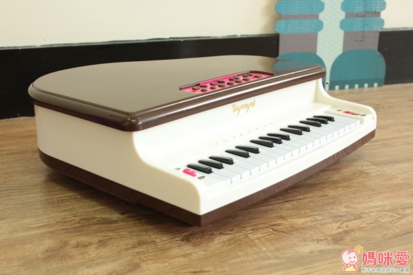 【預購】日本《樂雅Toyroyal》♫夢幻古典鋼琴X四和音電子琴♫ 培養小小貝多芬