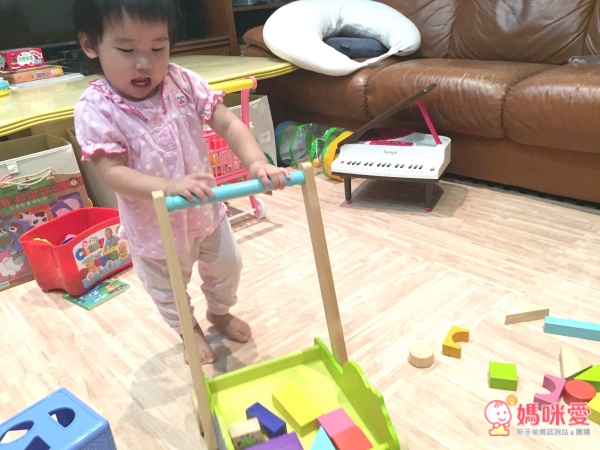 ✮寶寶學走好幫手✮ 法國BoiKido 學步推車 / 義大利 La COSA 滑步車 三輪車