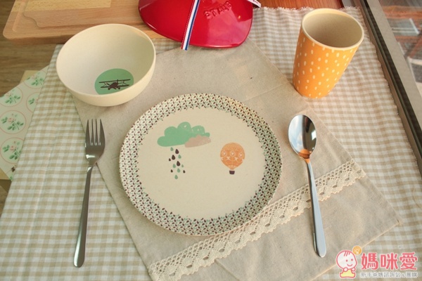 澳洲,Love mae,環保,無毒,竹製,餐具,兒童餐具,Anorak,野餐墊,泡泡,吹泡泡