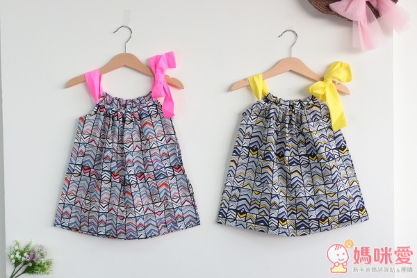 蝴蝶結圖騰洋裝