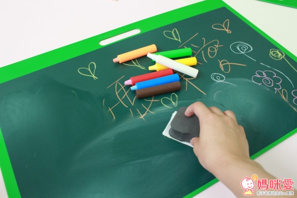 MIT【究達】環保無毒 ♫ 黑白小畫板/水溶性粉筆/白板筆 ✶ 揮灑創意塗鴉趣