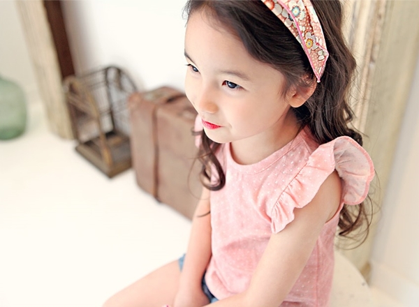 粉紅色和水玉點點