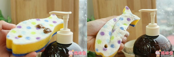 茶籽堂的碗盤洗潔液聞起來有股自然樸實的味道,擠出來是有點半透明的深咖啡色,裡頭可以看到細微的顆粒,清洗時能增加摩擦力!