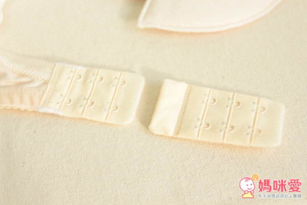  六甲村 3/4 罩哺乳胸罩