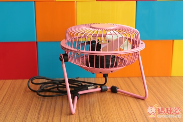 【逸奇 e-Kit 】 夏日必備沁涼電風扇