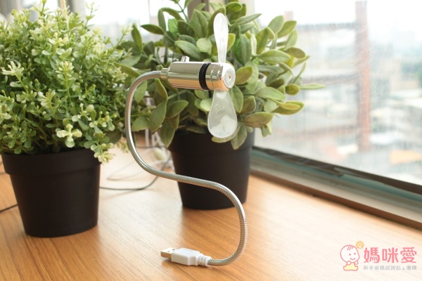 【逸奇 e-Kit 】 夏日必備沁涼電風扇