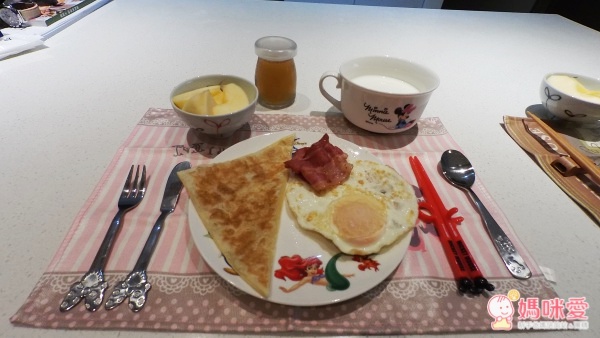 亮麗的米奇米妮廚具