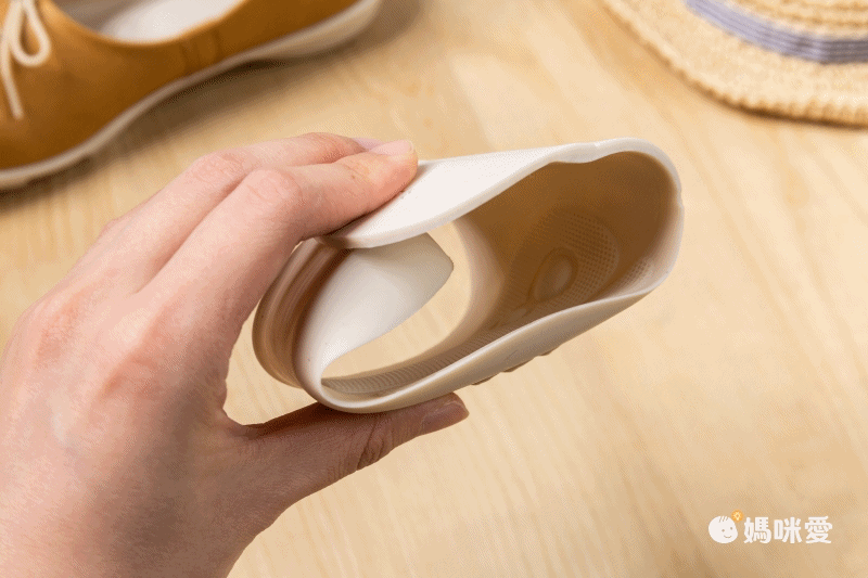 日本女裝代購 - 日本製 2balt減壓足弓支撐機能平底鞋-森林系綁帶款-帥氣黑