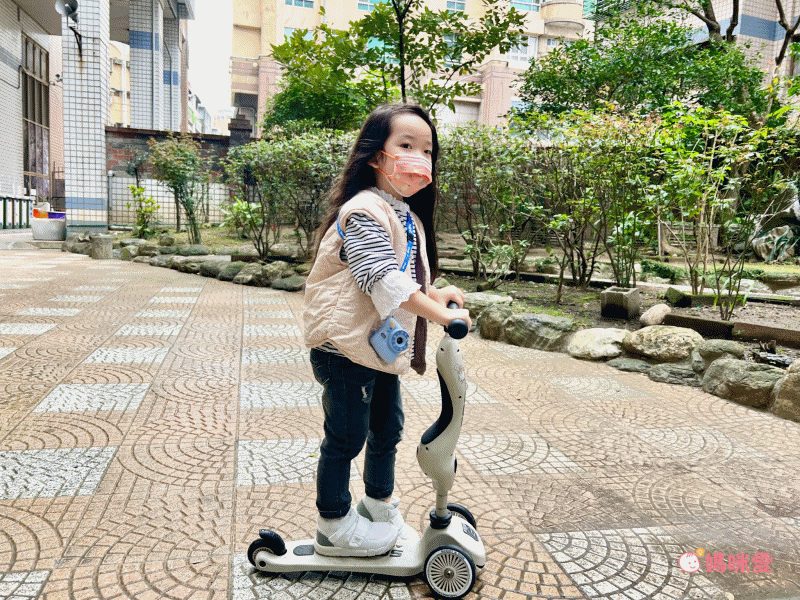 Hong Man - 三麗鷗系列兒童數位相機-甜點大耳狗喜拿