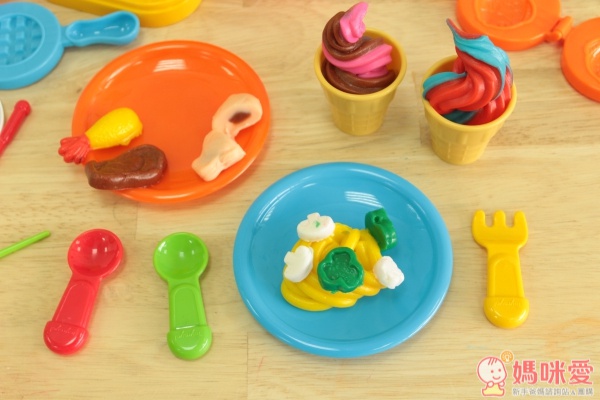 日本,樂雅,Toyroyal,米黏土,黏土,安全,無毒,天然,勞作,遊戲,動手,DIY