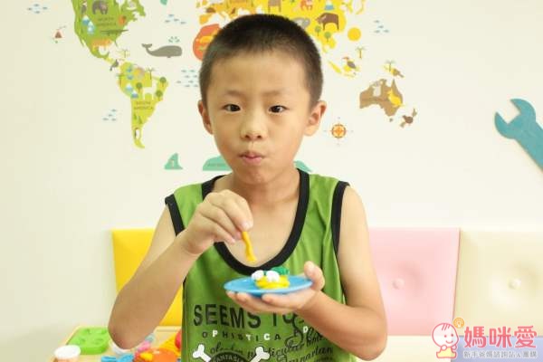 日本【樂雅Toyroyal】米黏土 ♫ 天然無毒 動手動腦捏出無限創意