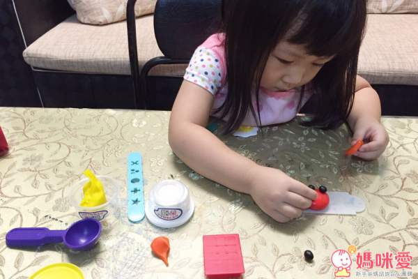 日本,樂雅,Toyroyal,米黏土,黏土,安全,無毒,天然,勞作,遊戲,動手,DIY