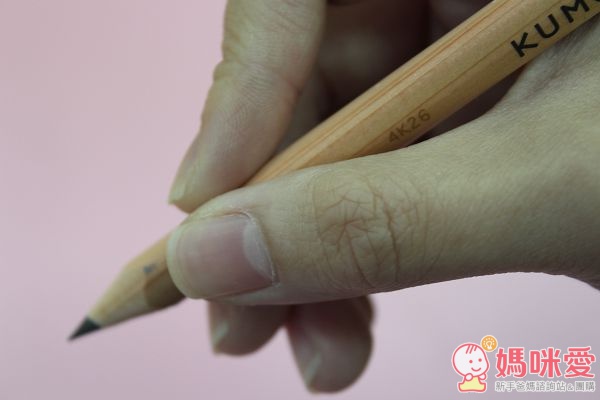 【預購】日本KUMON小書 / 小鉛筆 / 羊毛氈編織器❤動動手、學寫字、做勞作❤表露寶貝心意✧