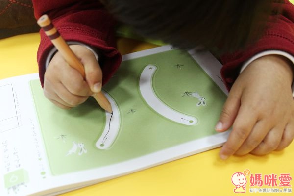 【預購】日本KUMON小書 / 小鉛筆 / 羊毛氈編織器❤動動手、學寫字、做勞作❤表露寶貝心意✧