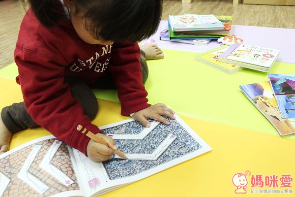 【預購】日本KUMON小書 / 小鉛筆 / 羊毛氈編織器❤動動手、學寫字、做勞作❤表露寶貝心意✧